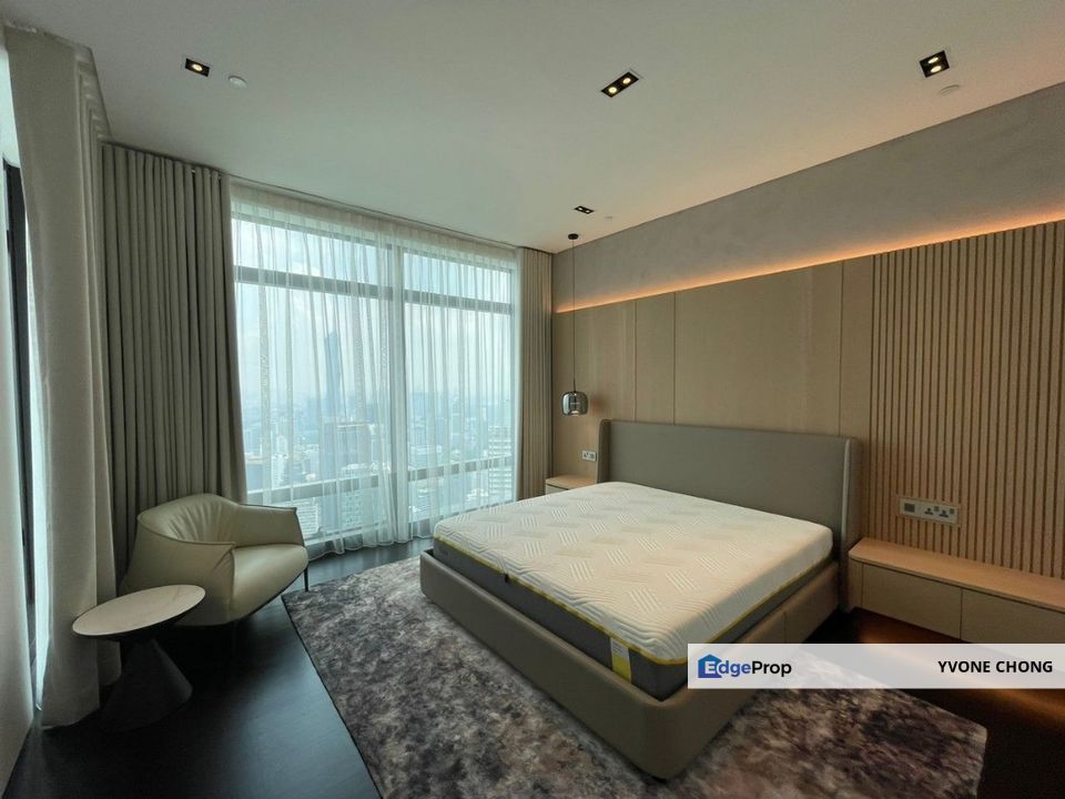 Super high floor at four season condo, Kuala Lumpur, KLCC