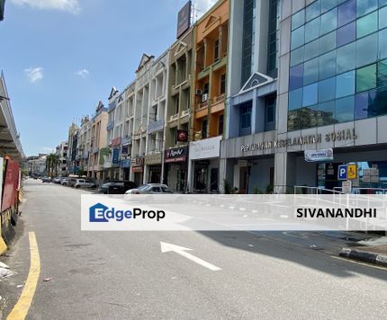 Bandar Baru  Klang, 4 Storey, Shop Office, 20x80, Facing Mainroad, near LRT Station, Selangor, Klang