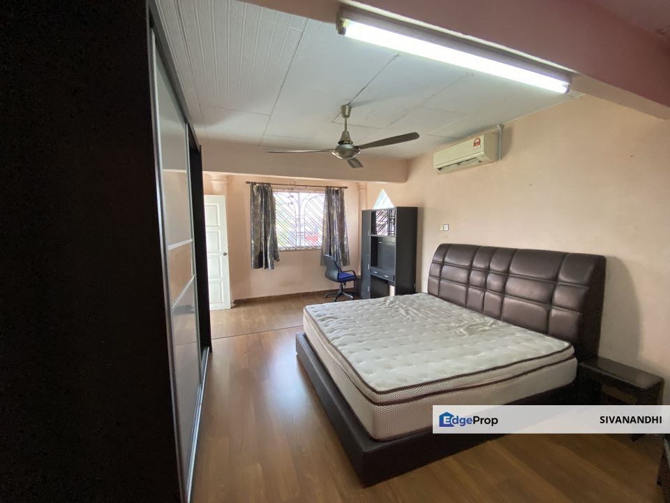 Southern Park, Klang, 2 Sty, Renovated, Furnished, Freehold, Near Schools, LRT3 Station, Selangor, Klang