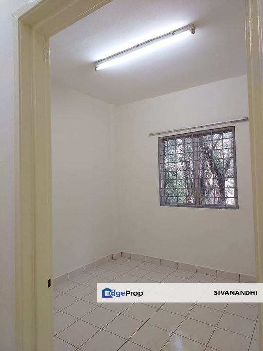 Tropika Apartment, Bdr Bukit Tinggi, Klang, Gated and Guarded, near SJKC Hin Hua, Giant, Selangor, Port Klang