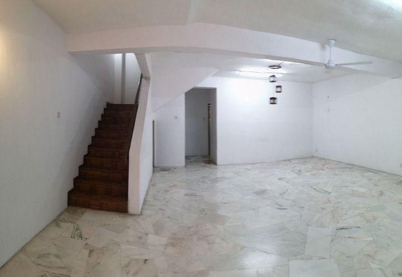 Taman Saujana Puchong