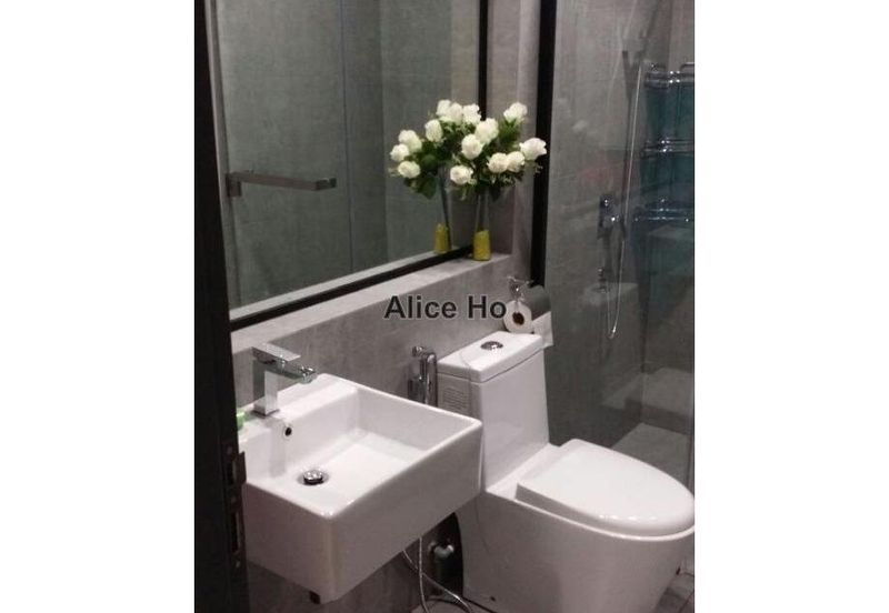 The Square @ One City