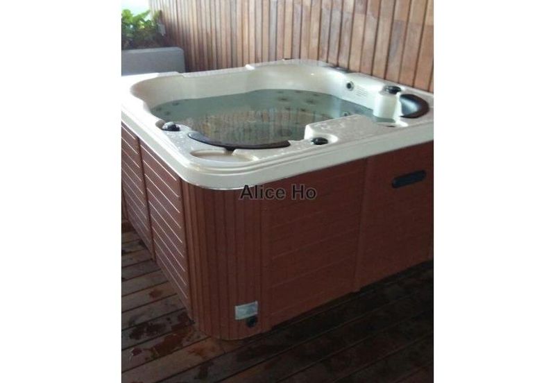 The Square @ One City