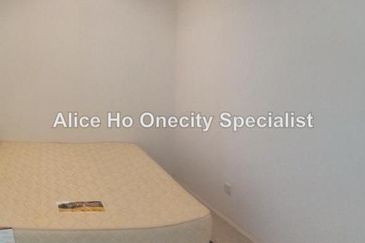 The Square @ One City