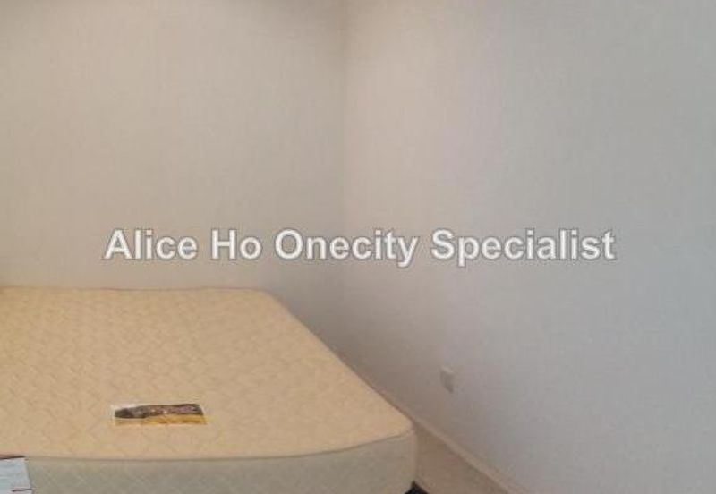 The Square @ One City