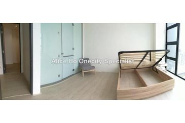 The Square @ One City