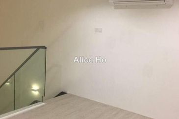 The Square @ One City