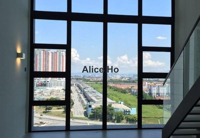 The Square @ One City