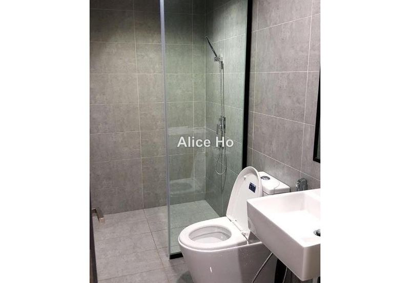 The Square @ One City