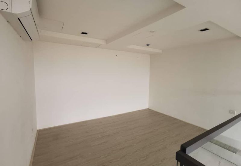 The Square @ One City