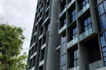 The Square @ One City