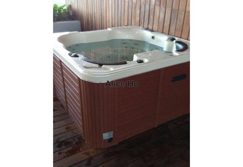 The Square @ One City