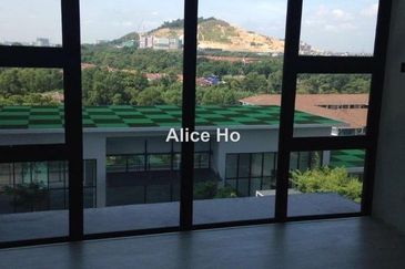 The Square @ One City