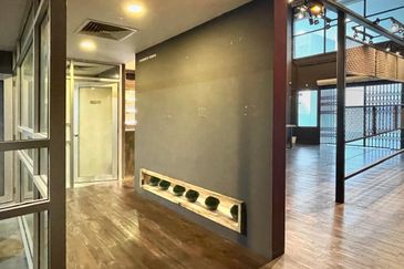 Office for rent at One city Subang Jaya