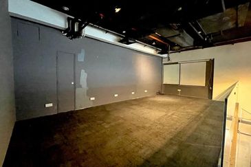 Office for rent at One city Subang Jaya