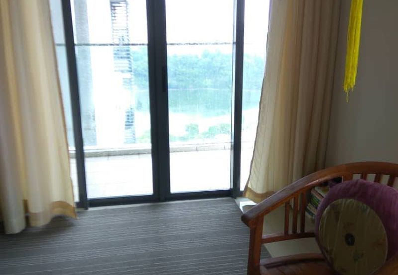 A'marine Lakeside Condominium