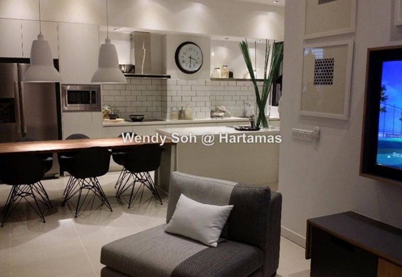 East Parc @ Menjalara