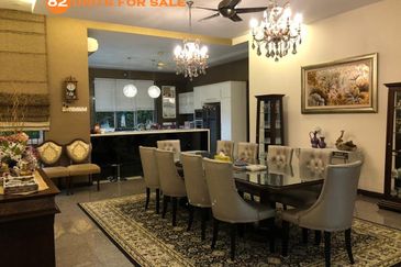 Country Heights Kajang 2 storey bungalow wt pool