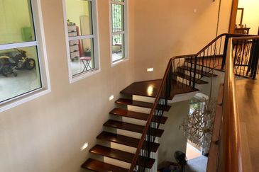 Country Heights Kajang 2 storey bungalow wt pool