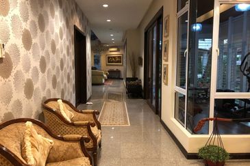 Country Heights Kajang 2 storey bungalow wt pool