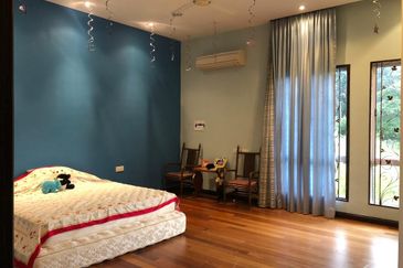 Country Heights Kajang 2 storey bungalow wt pool