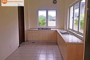 Country Heights Kajang 2 storey bungalow wt pool