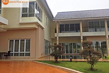Country Heights Kajang 2 storey bungalow wt pool