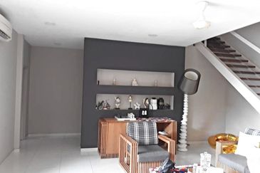 Country Heights Single Storey bungalow wt pool