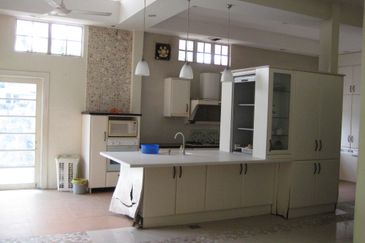 Single storey bungalow Persiaran Kudalari