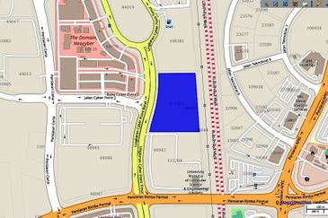 7.915 acres Commercial Land for sale