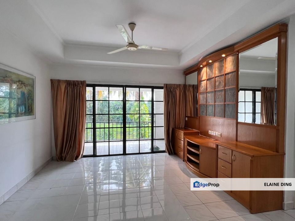 Lake view Town house @ Country Heights, Selangor, Country Heights