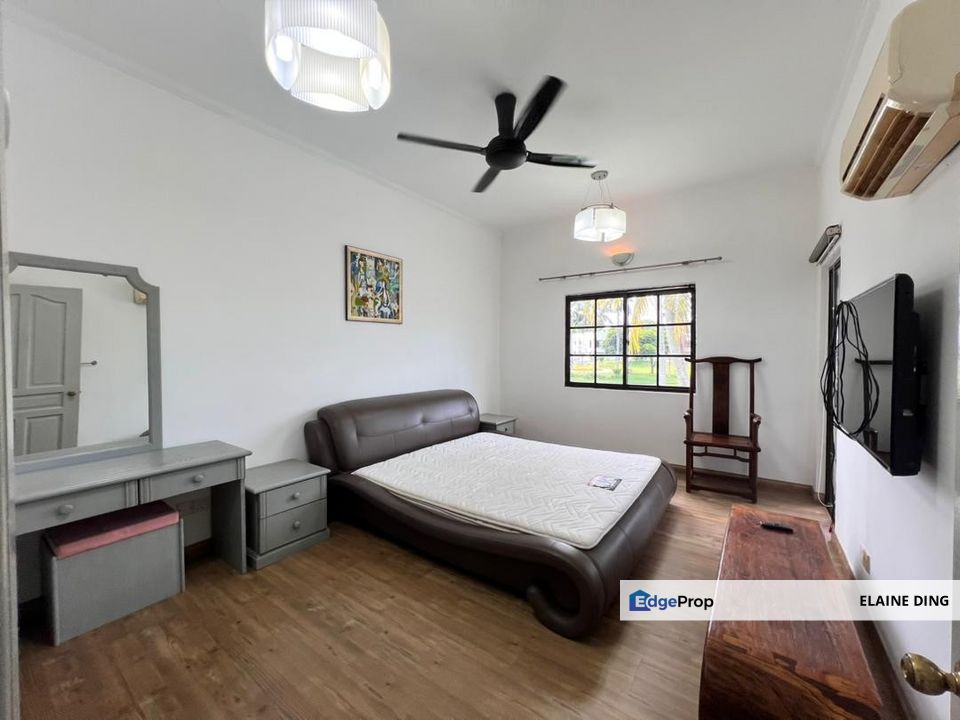 Lake view Town house Upper unit, Selangor, Country Heights