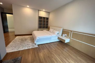 Restree Country Heights Kajang Super Semi D