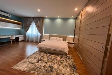 Restree Country Heights Kajang Super Semi D