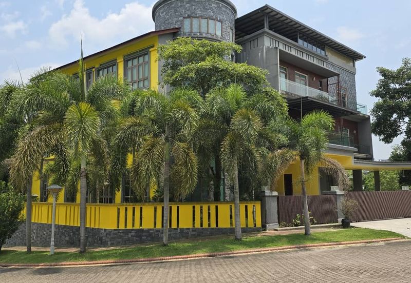 The Lotus of The Mines