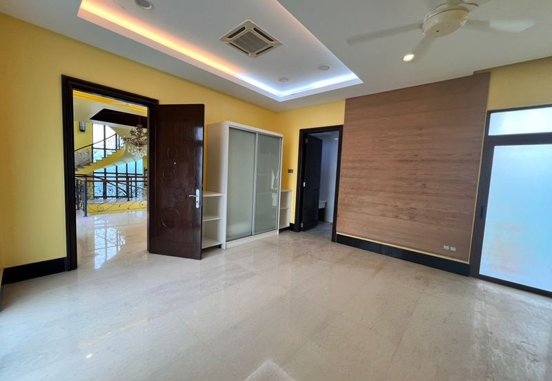 The Lotus of The Mines