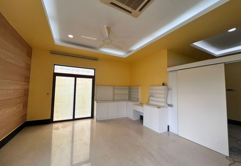 The Lotus of The Mines