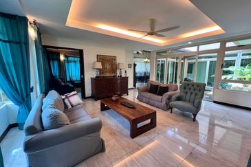 2 storey bungalow Pinggir Embun Pagi