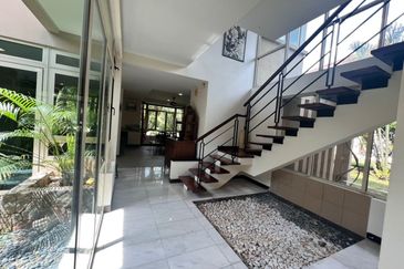 2 storey bungalow Pinggir Embun Pagi
