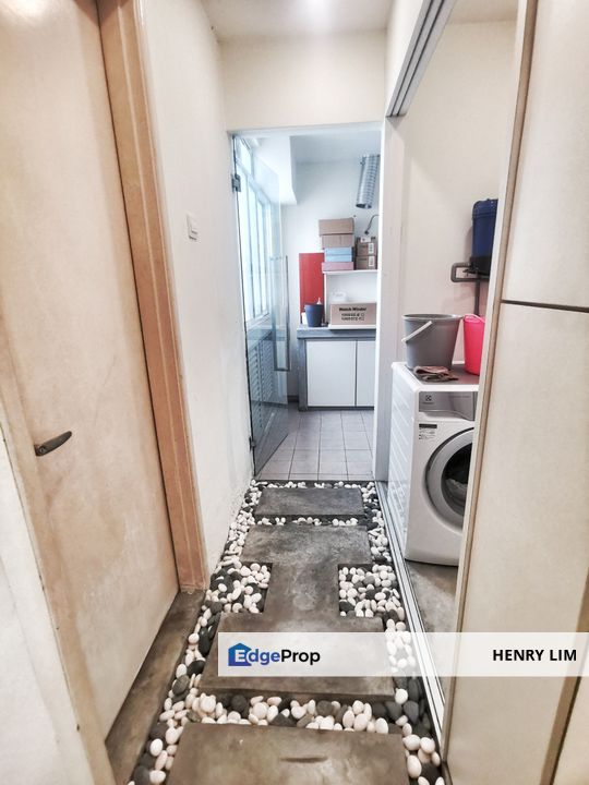 Corner Golf View Unit, Selangor, Tropicana