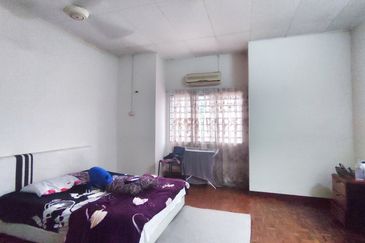 Gated & Guarded Community