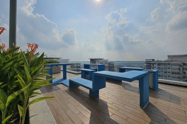 Maisson @ Platinum Apartment