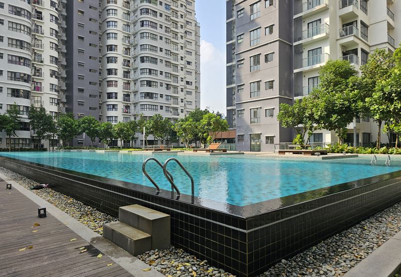 Maisson @ Platinum Apartment