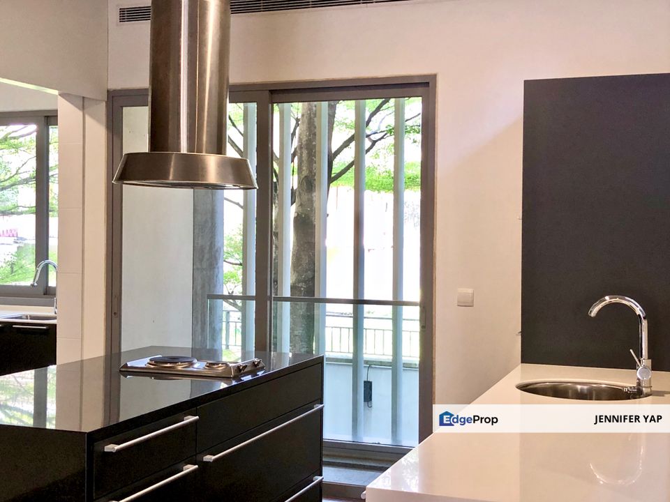 Iringan Hijau, a lush greenery home in KL City, Kuala Lumpur, Taman U-Thant