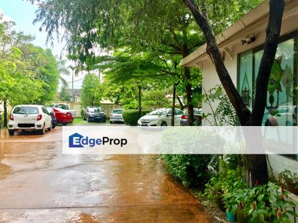 Kampung Tunku, bungalow with big garden for sale, Selangor, Petaling Jaya