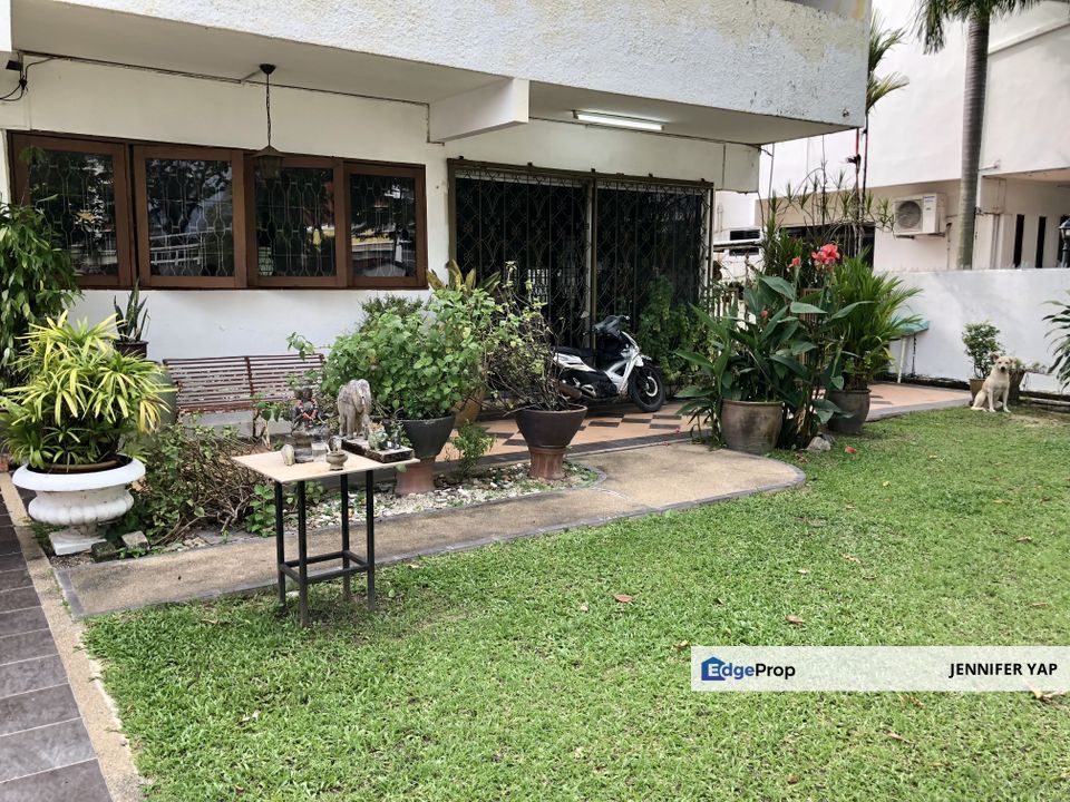 Minden Heights Bungalow on First Grade Land for Sale, Penang, Gelugor