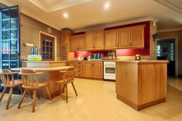 Seksyen 18, Petaling Jaya