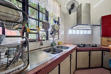 Seksyen 18, Petaling Jaya