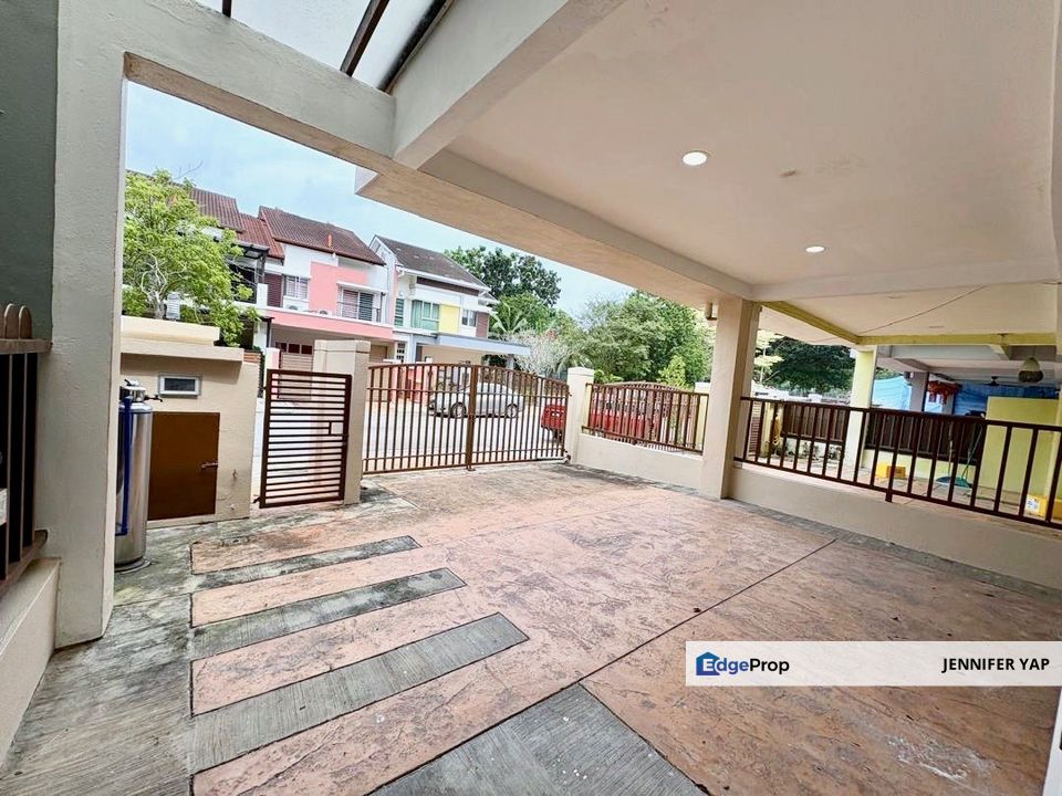 Space and Comfort Home for the Modern Family in Sutera Damansara, Petaling Jaya, Selangor, Damansara Damai