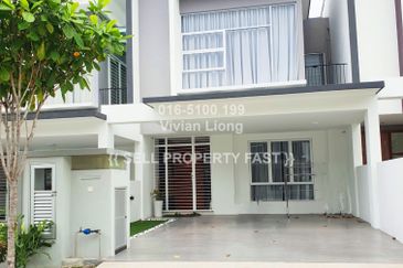 Parkfield Residences, Tropicana Heights